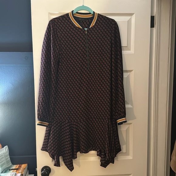 BCBGMaxAzria Dresses & Skirts - Super cute BCBGMAXAZRIA dress. Perfect for fall!